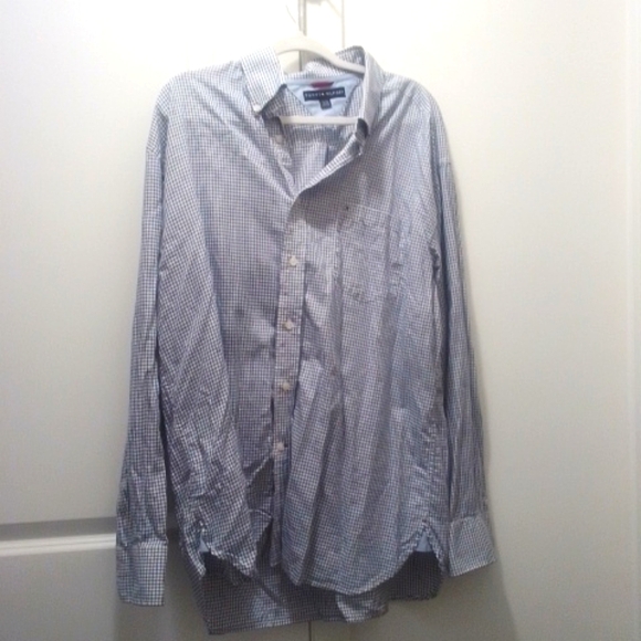 Tommy Hilfiger Other - Long sleeve button down collar shirt
